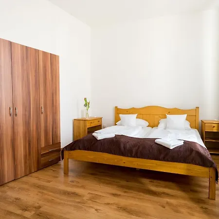 Guest house Brigaderos Vendeghaz Siklos