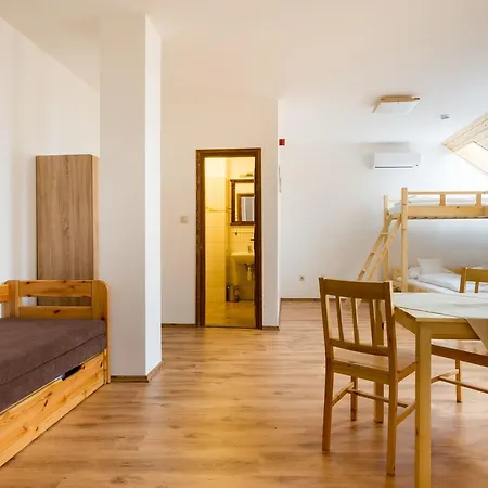 Guest house Brigaderos Vendeghaz Siklos