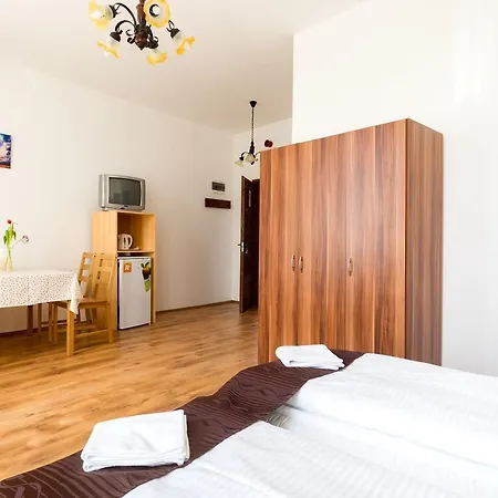 Brigaderos Vendeghaz Guest house