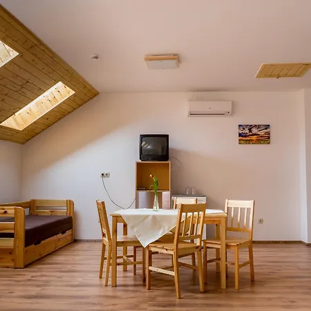 Brigaderos Vendeghaz Guest house Siklos