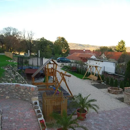 Brigaderos Vendeghaz Guest house Siklos